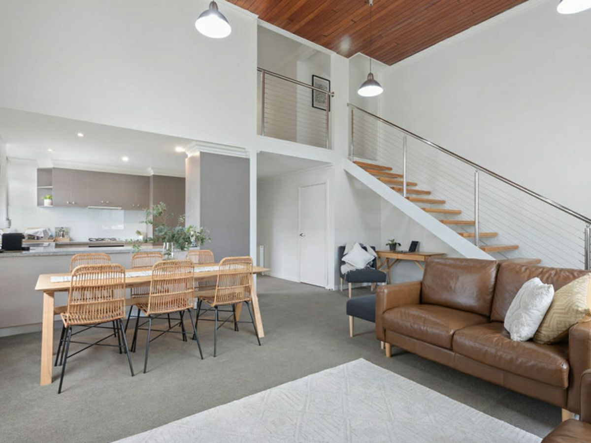 2/120 Lewis Street, Ballarat Central - image 1