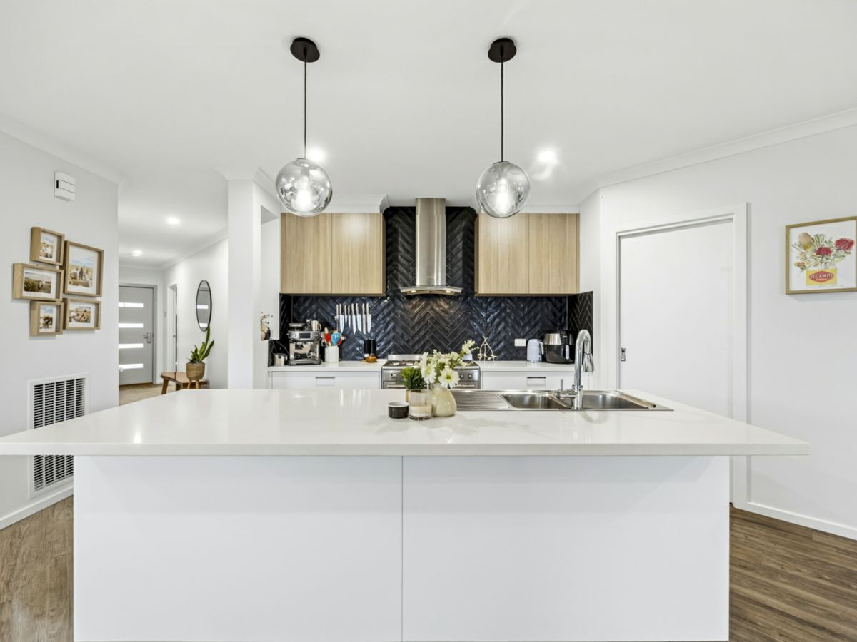 36 White Gum Way, Winter Valley - image 3
