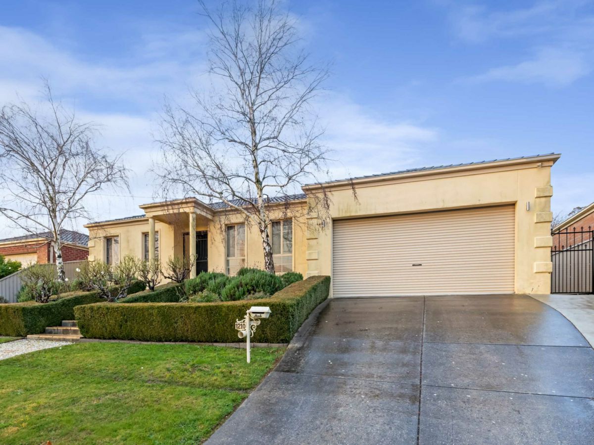 1210 Havelock Street, Ballarat North - image 2