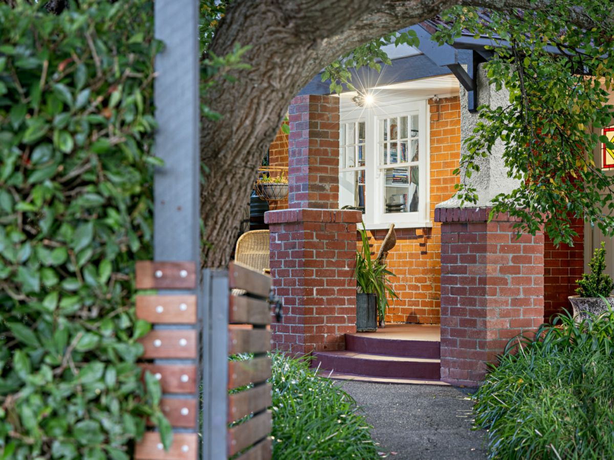 27 Nightingale Street, Newington - image 2