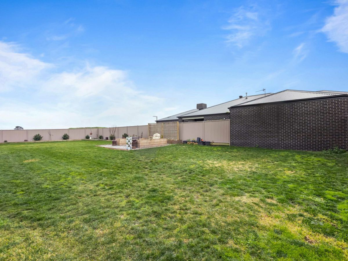 34 White Gum Way, Winter Valley - image 2