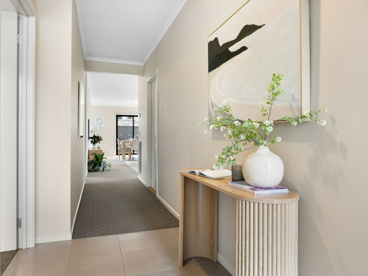 4/4 Dunn Street, Golden Point - image 3