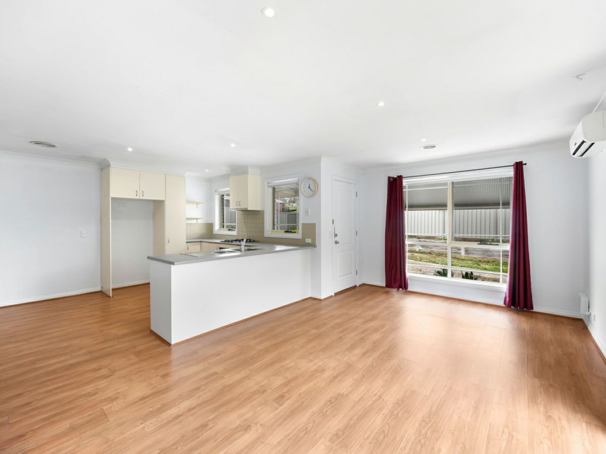 1/18 Heales Street, Mount Pleasant - image 3