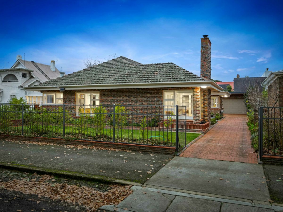 2A Durham Street, Newington - image 1