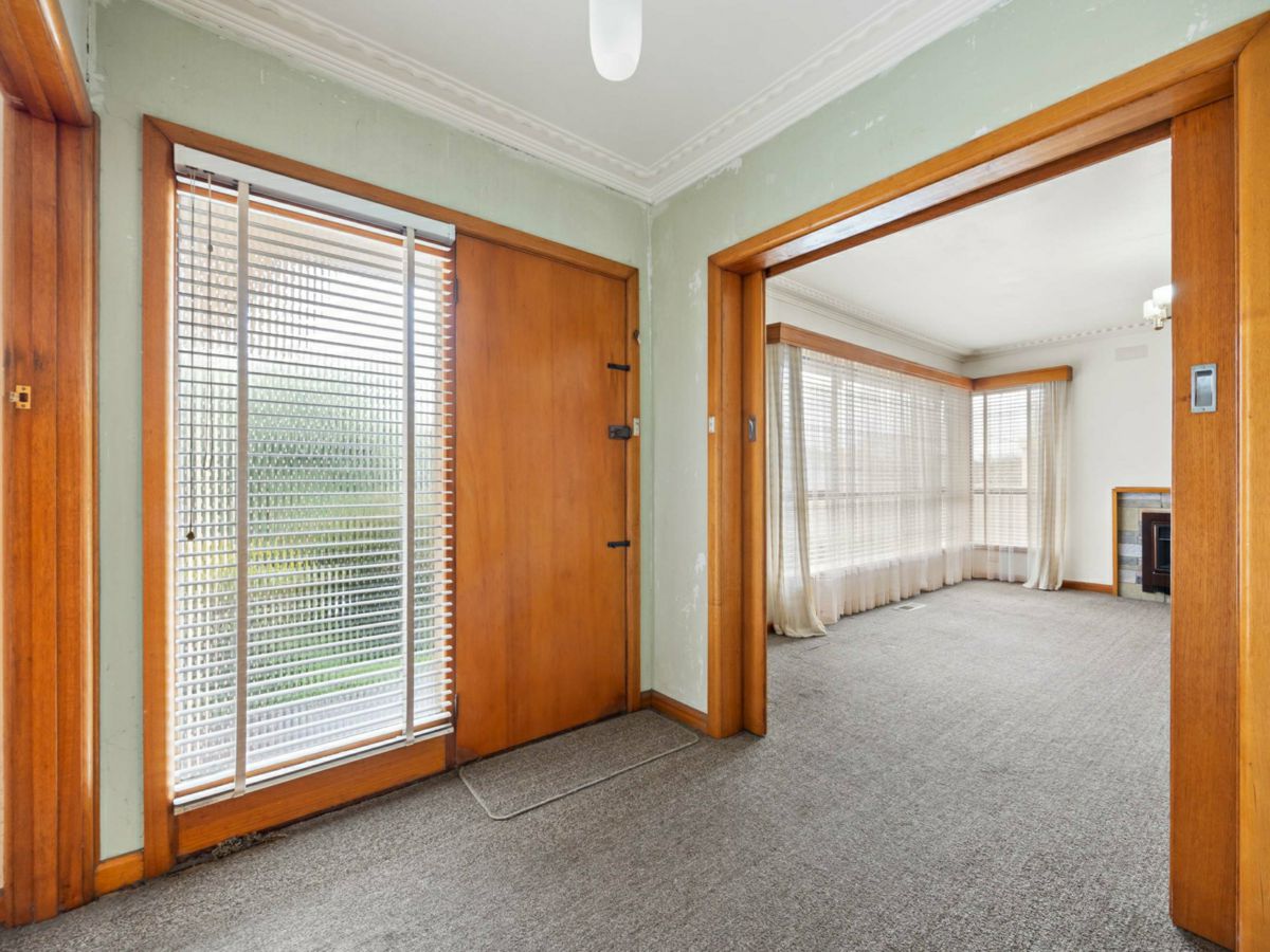 4 Ercil Street, Wendouree - image 2
