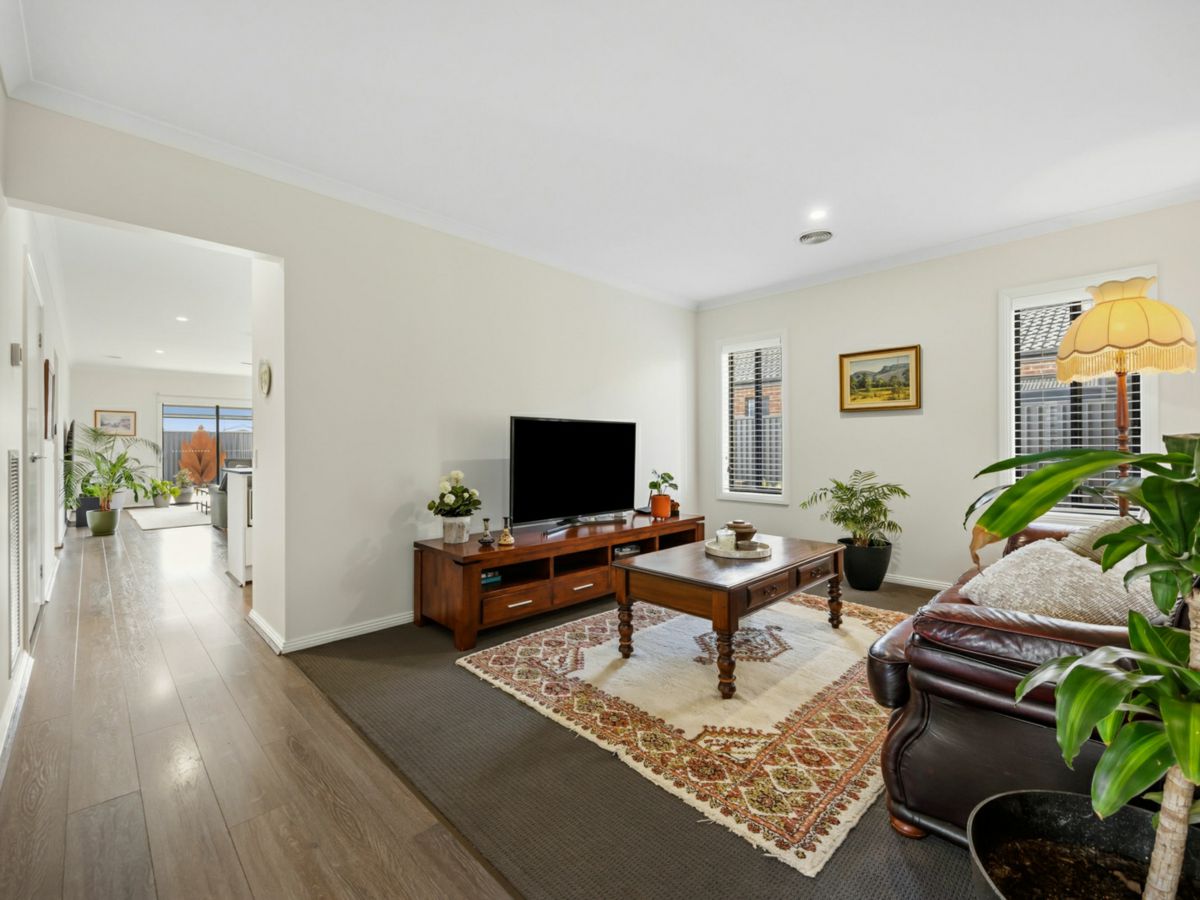 22 Wade Place, Lucas - image 3