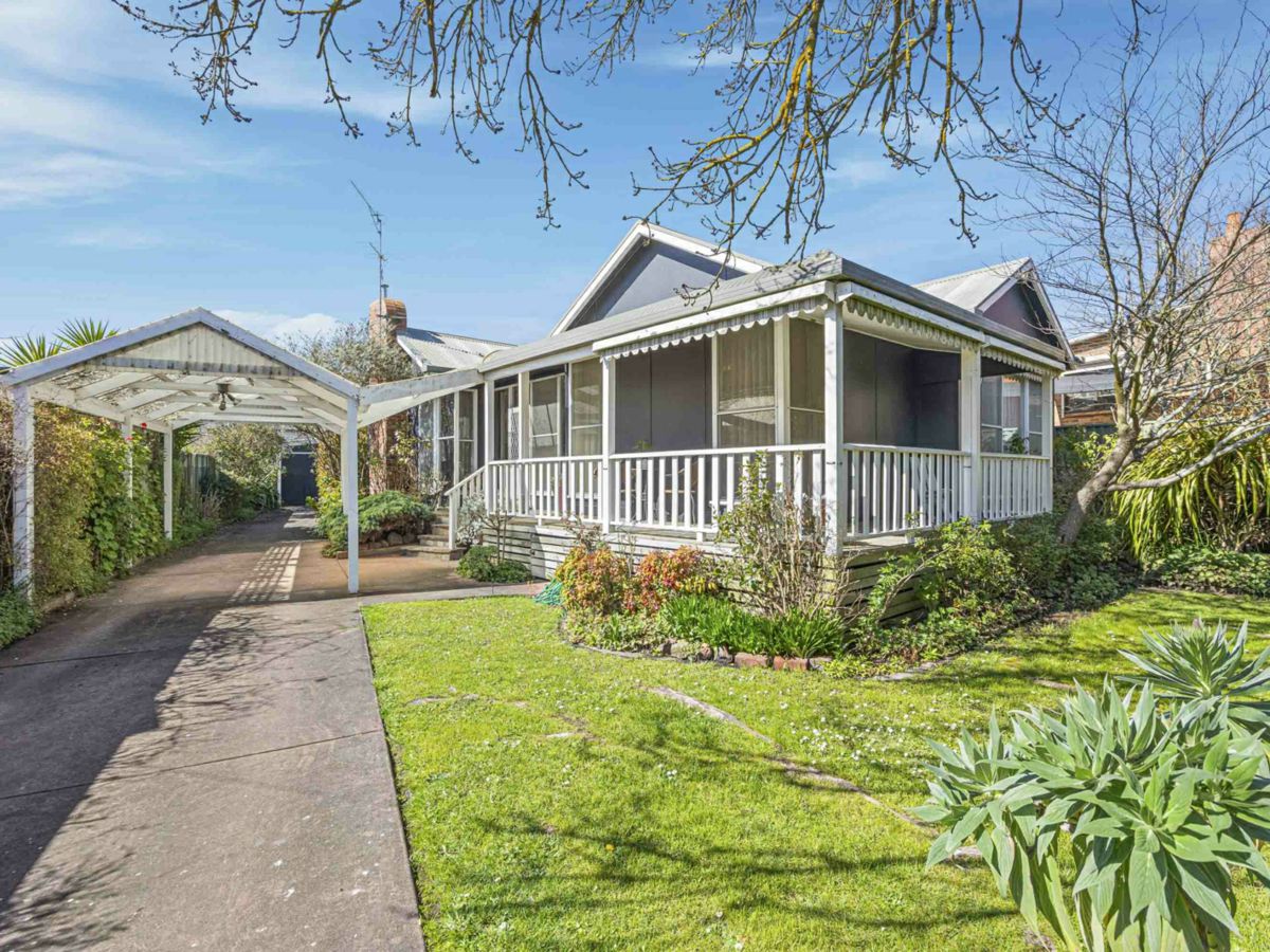 3 Lovenear Grove, Ballarat East - image 2