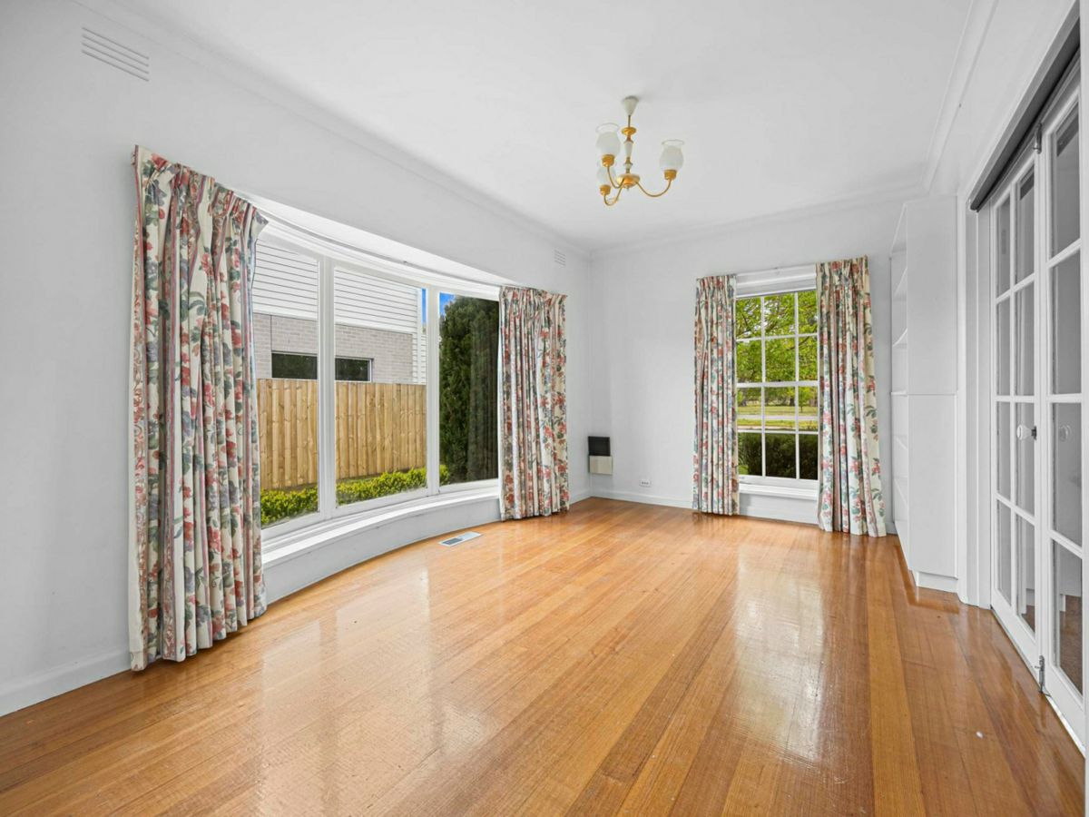 29 Gillies Street South, Alfredton - image 2