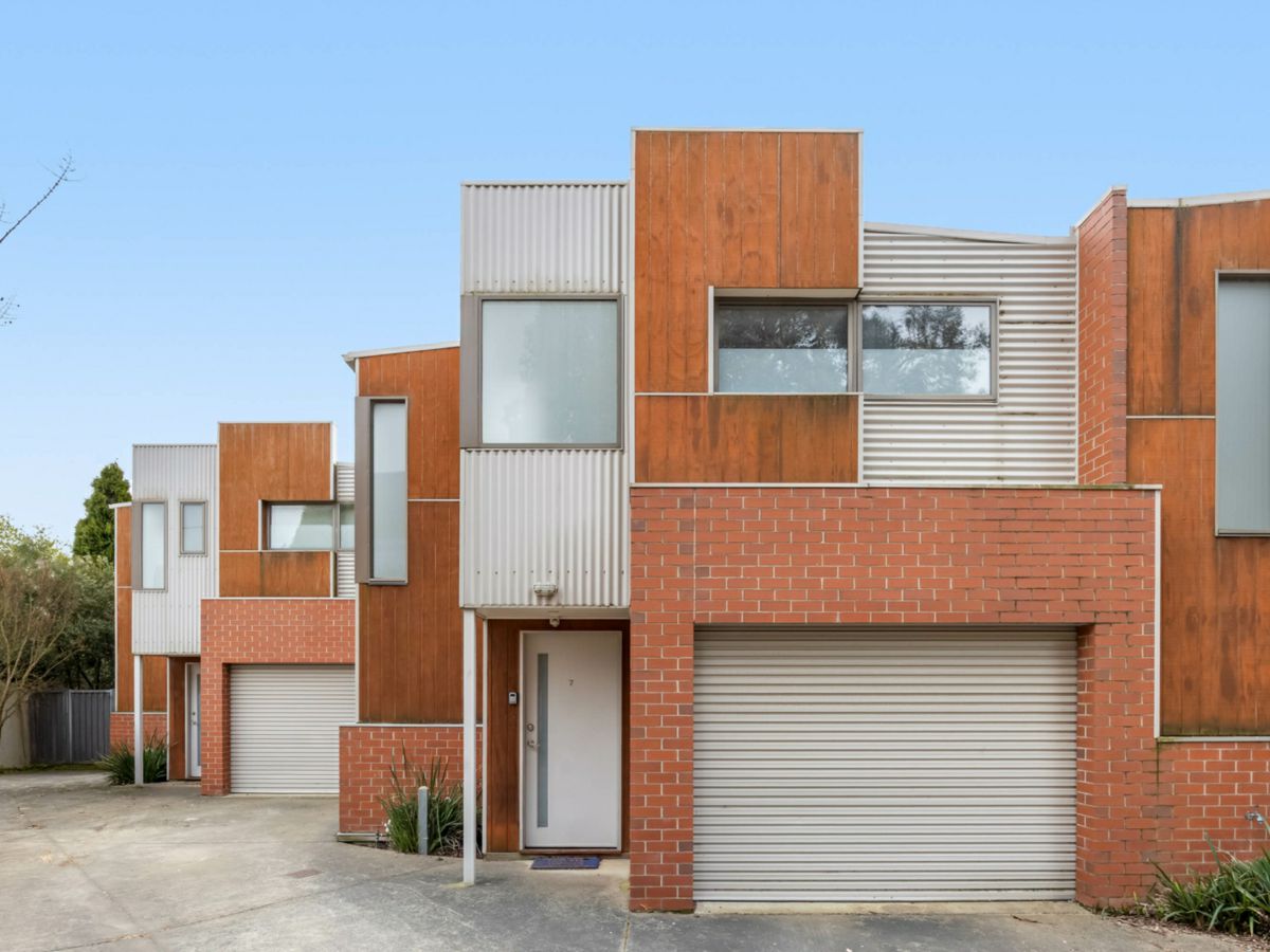 7/12 Pisgah Street, Ballarat Central - image 1