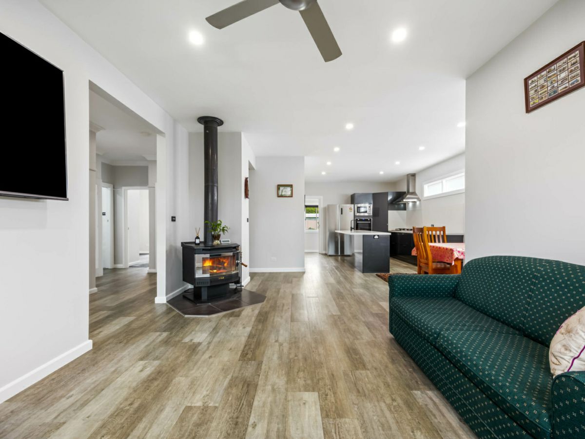 9 Fisher Street, Wendouree - image 3