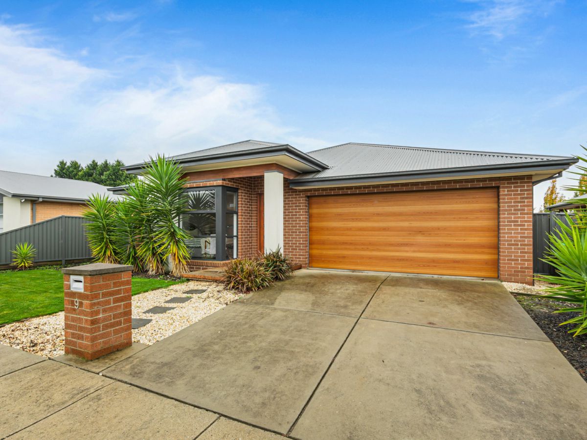 9 Flewin Avenue, Miners Rest - image 1