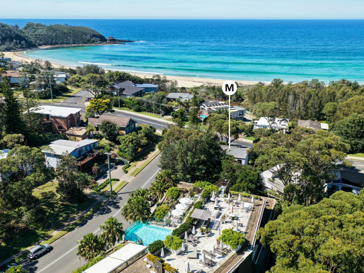 107 Mitchell Parade, Mollymook Beach - image 1