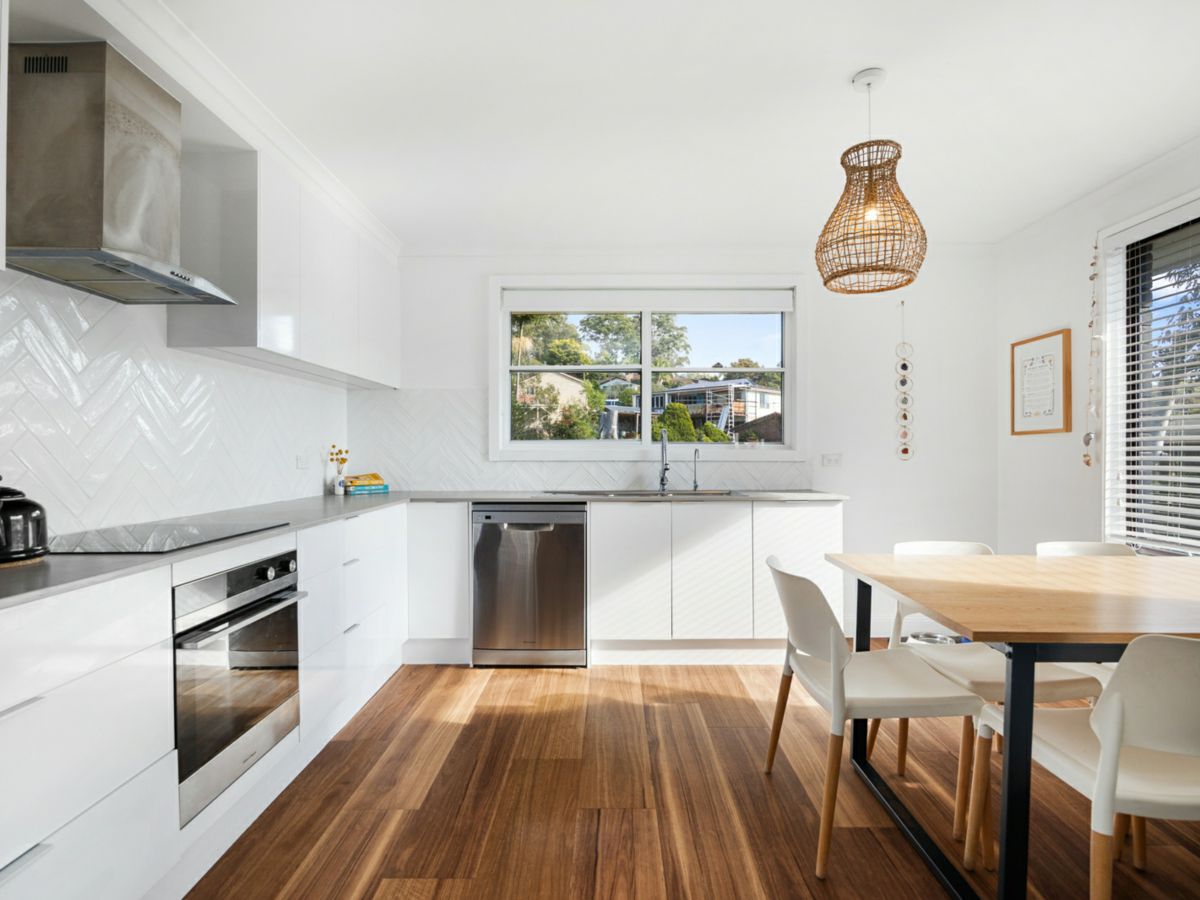 11 Bombora Crescent, Mollymook Beach - image 3