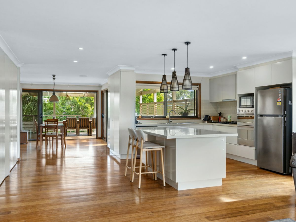 41 Lockhart Avenue, Mollymook Beach - image 3