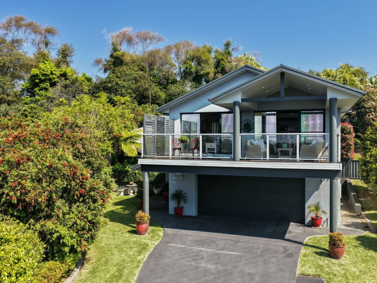 30 Springfield Drive, Mollymook - image 1