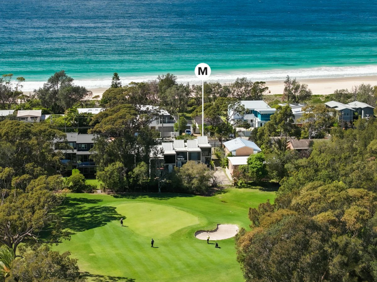 1/11 Mitchell Parade, Mollymook Beach - image 1