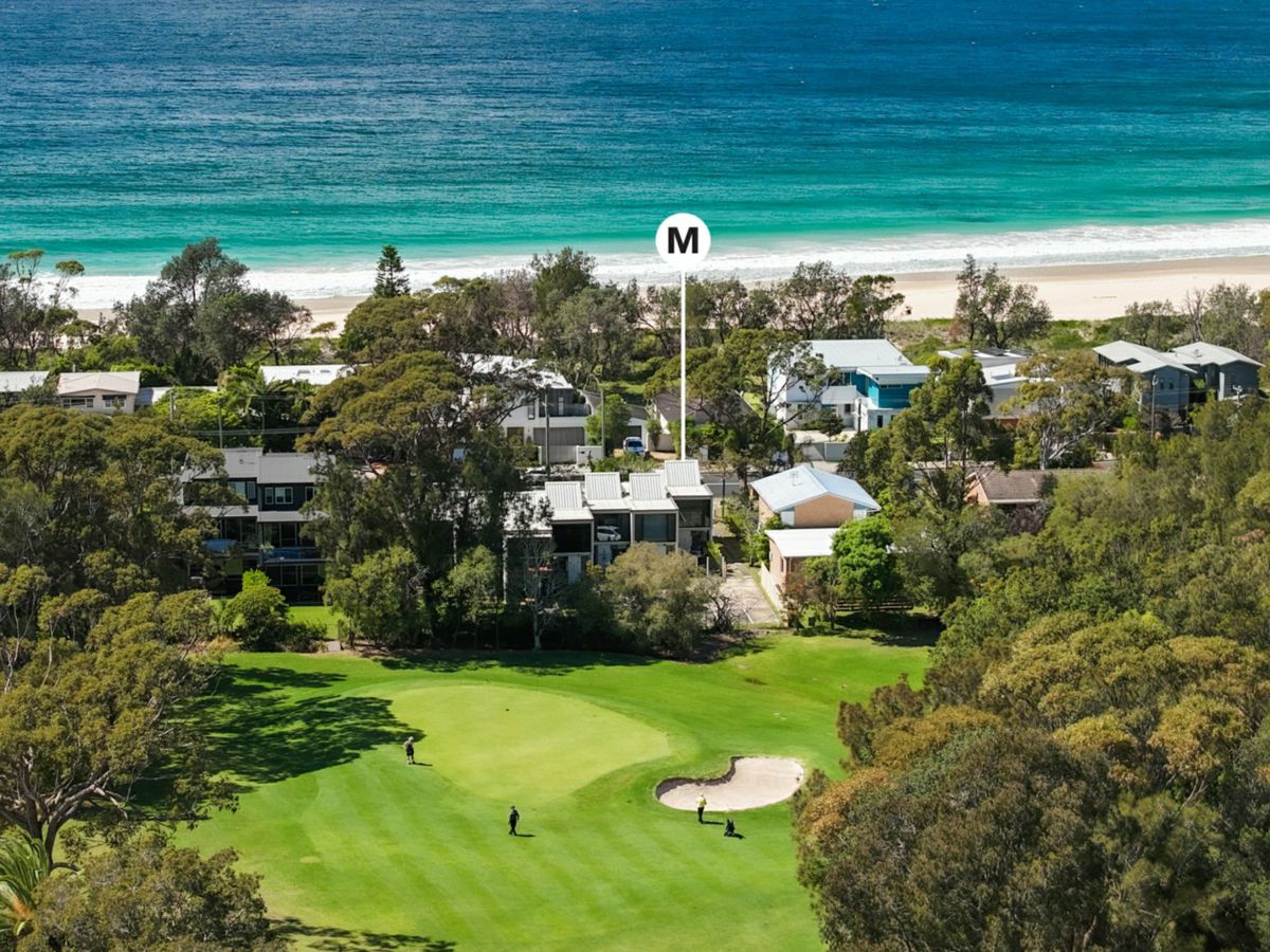 1/11 Mitchell Parade, Mollymook Beach - image 1