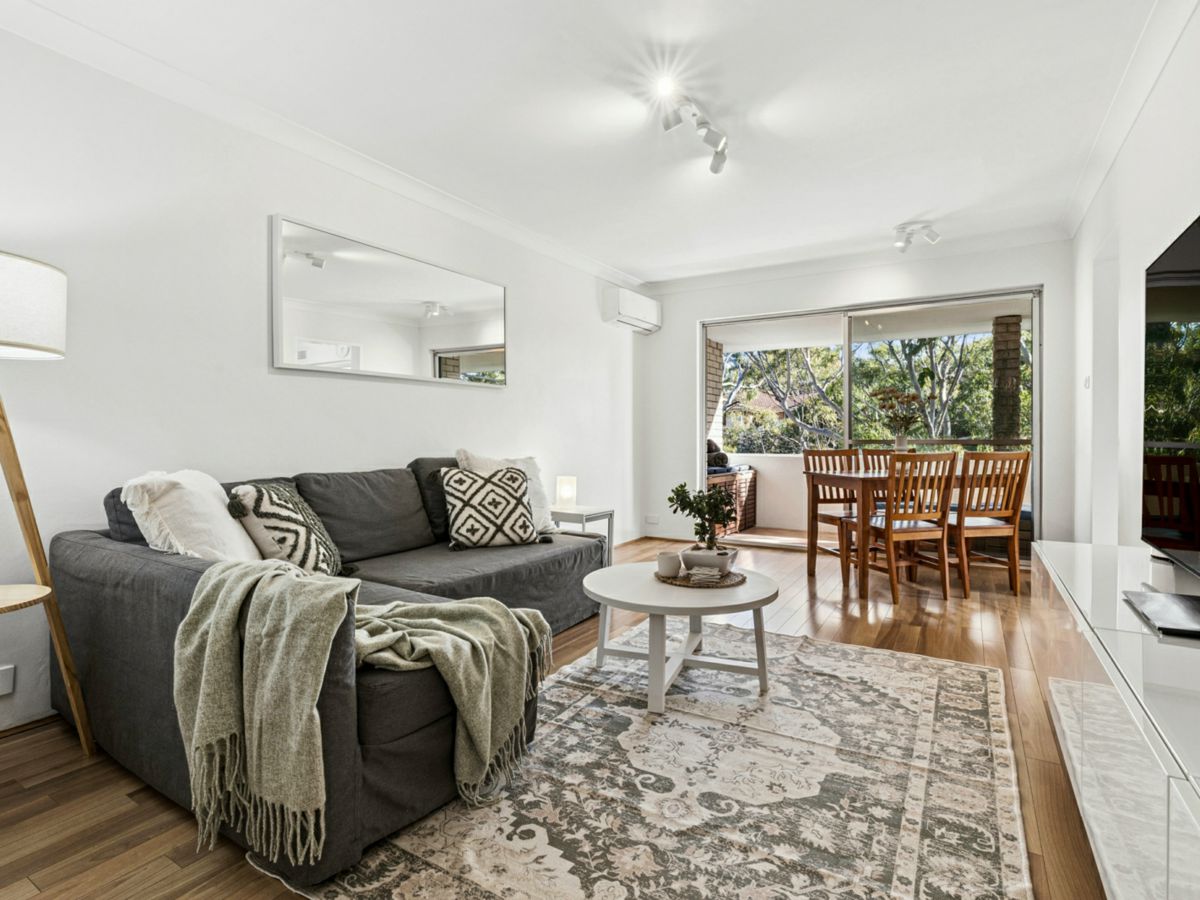 24/14 St Andrews Place, Cronulla - image 1
