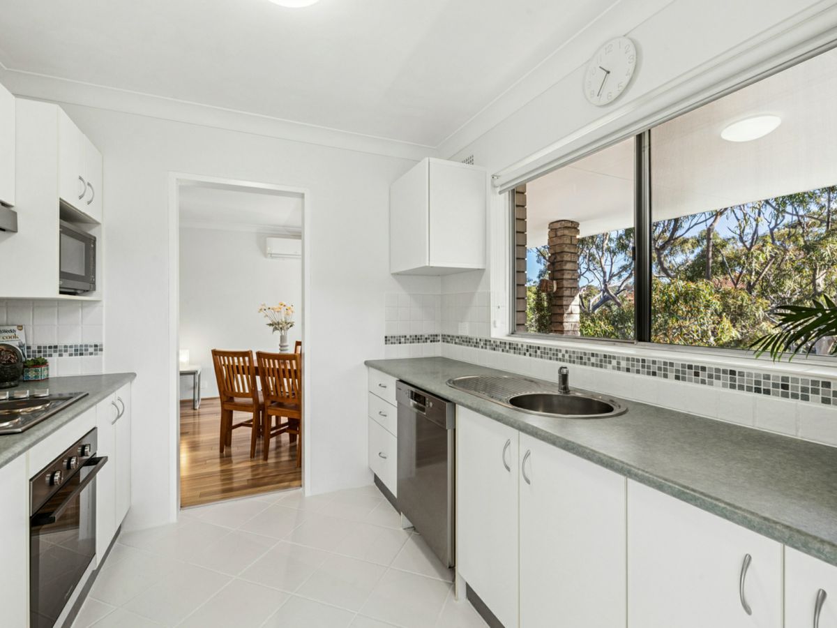 24/14 St Andrews Place, Cronulla - image 3