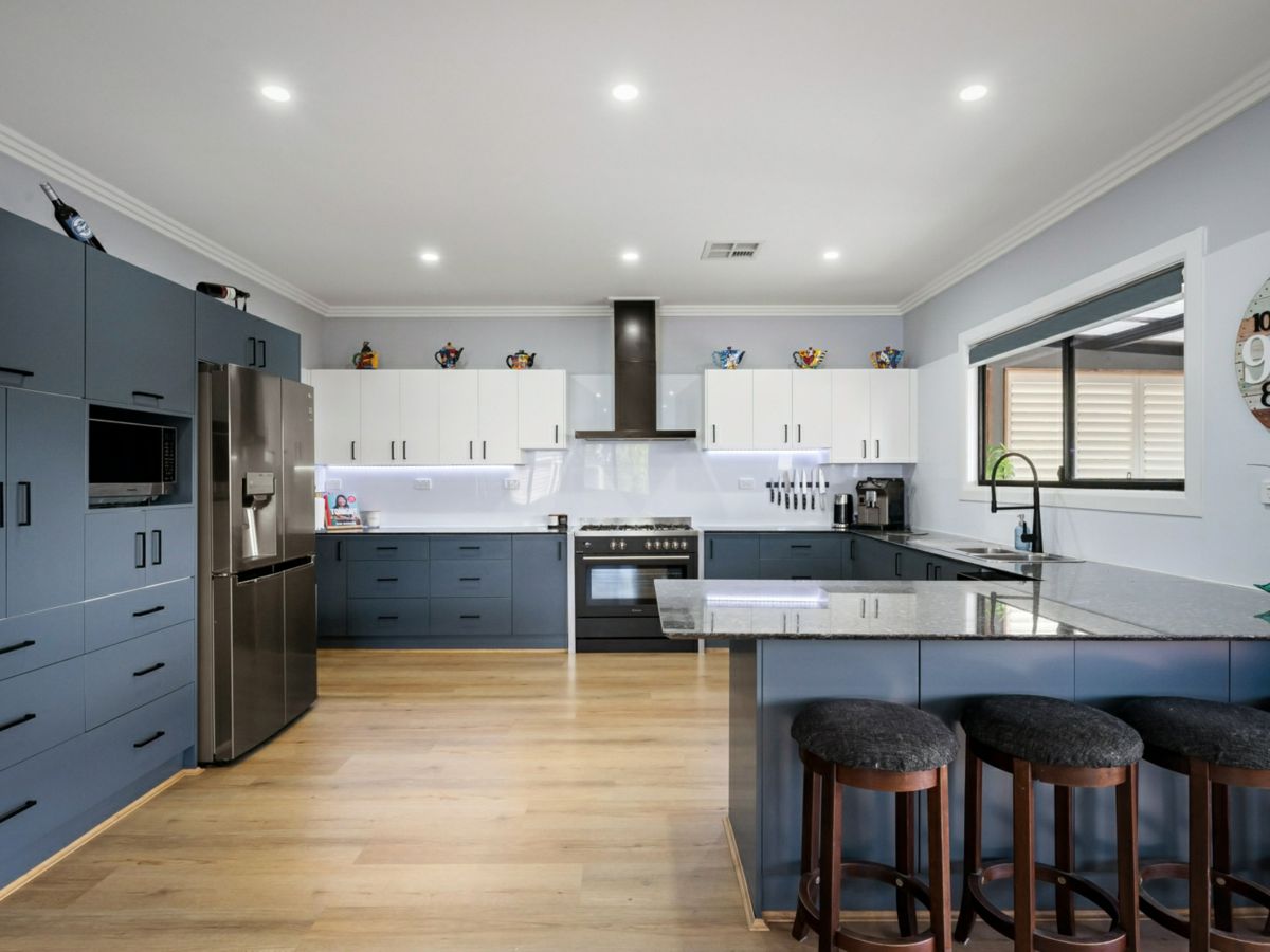 237 President Avenue, Miranda - image 2