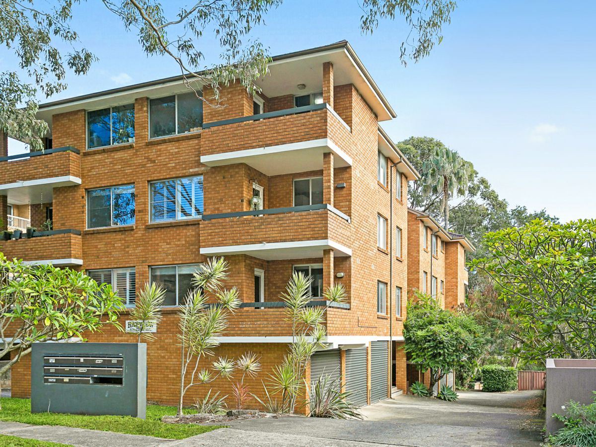 7/9 Clyde Avenue, Cronulla - image 1