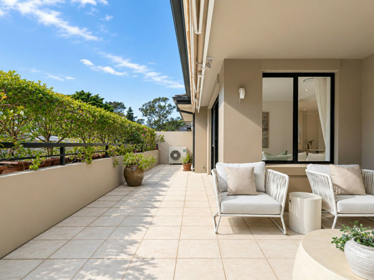 11/149 Gannons Road, Caringbah South - image 1