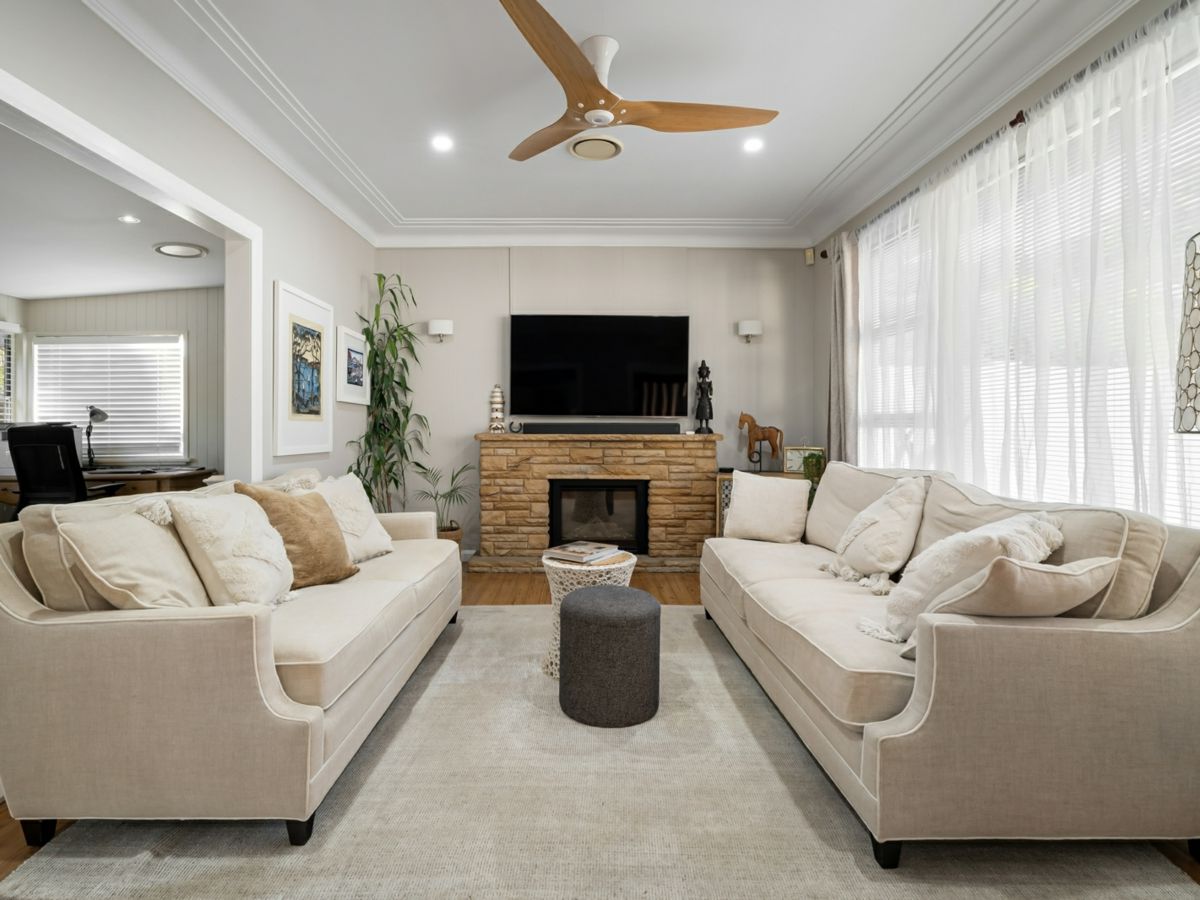 125 North West Arm Road, Grays Point - image 2
