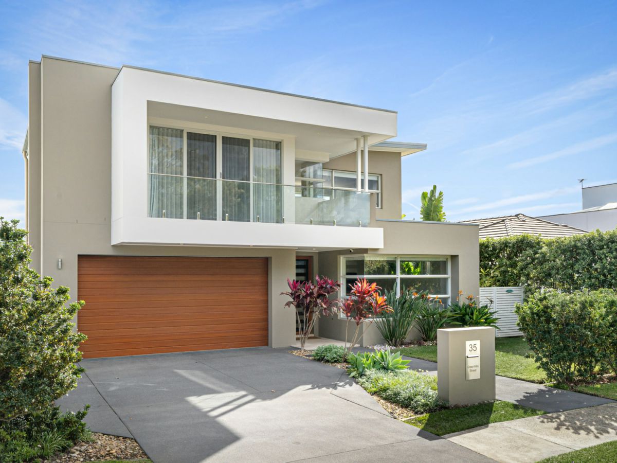 35 Greenhills Street, Greenhills Beach - image 2