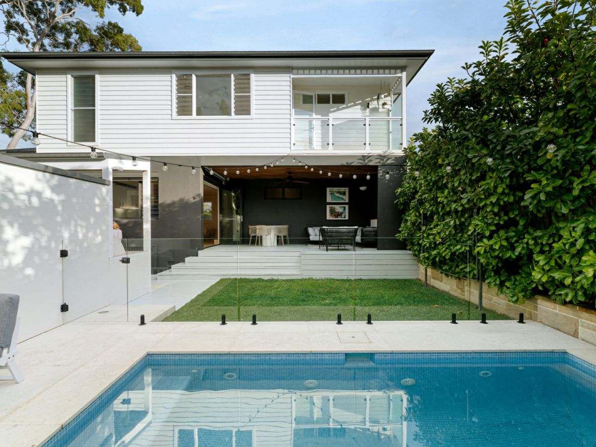 1 The Knoll, Miranda - image 1