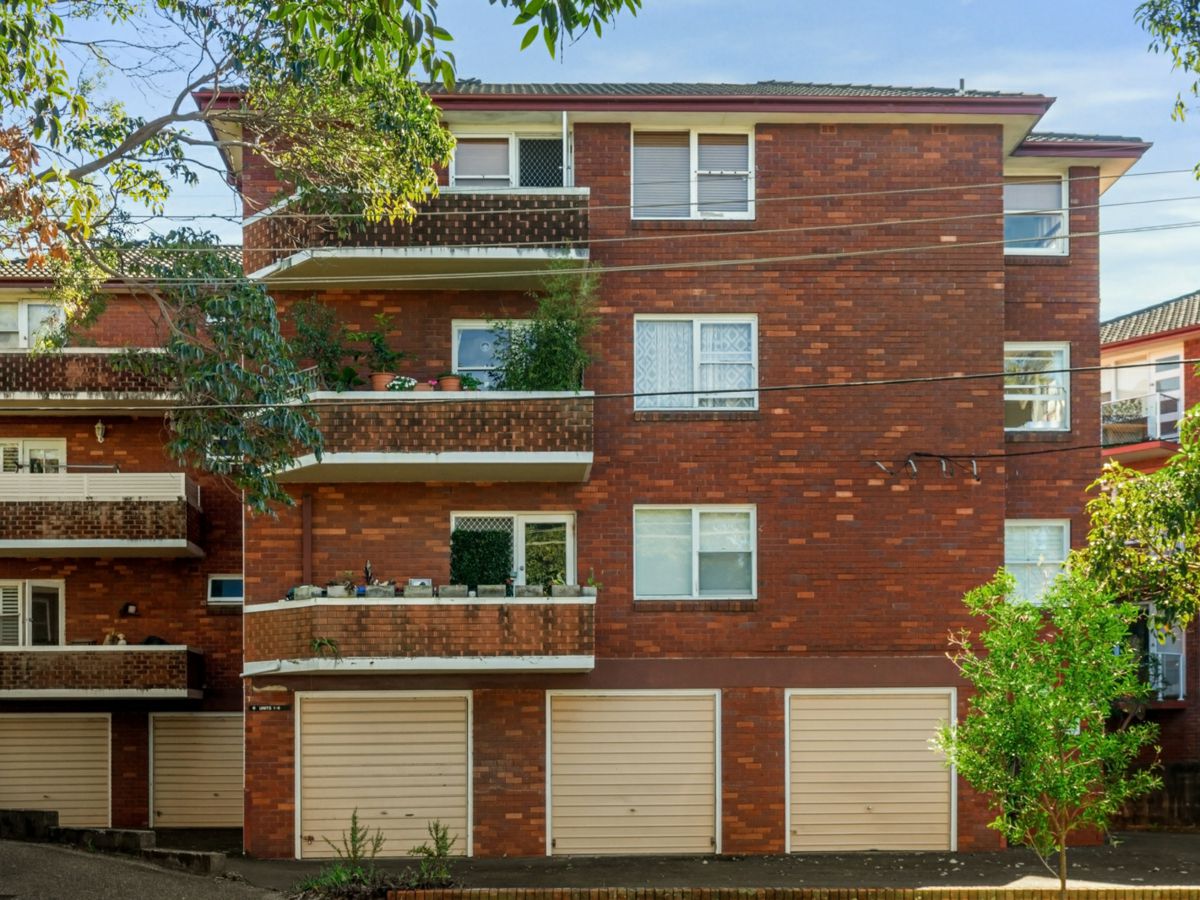 9/3 St Andrews Place, Cronulla - image 2