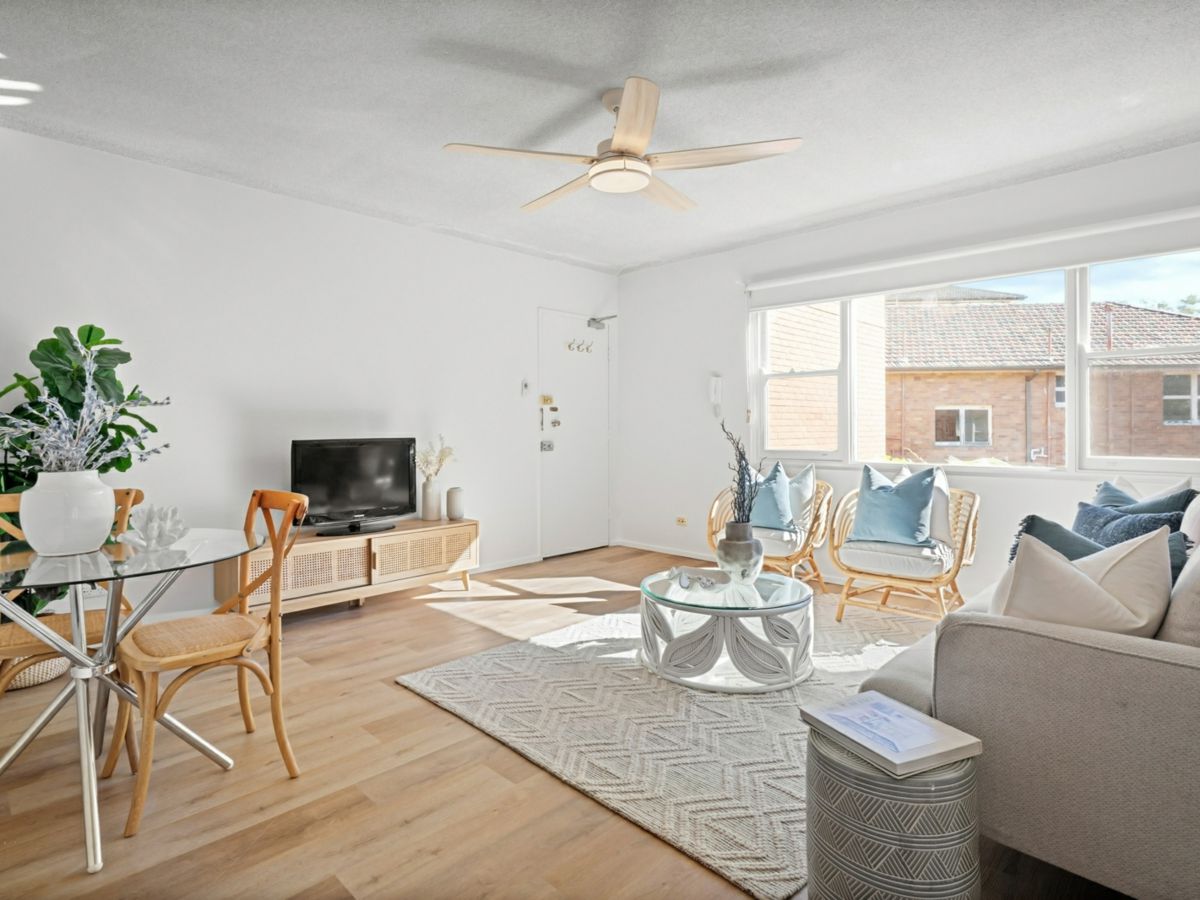 9/3 St Andrews Place, Cronulla - image 3