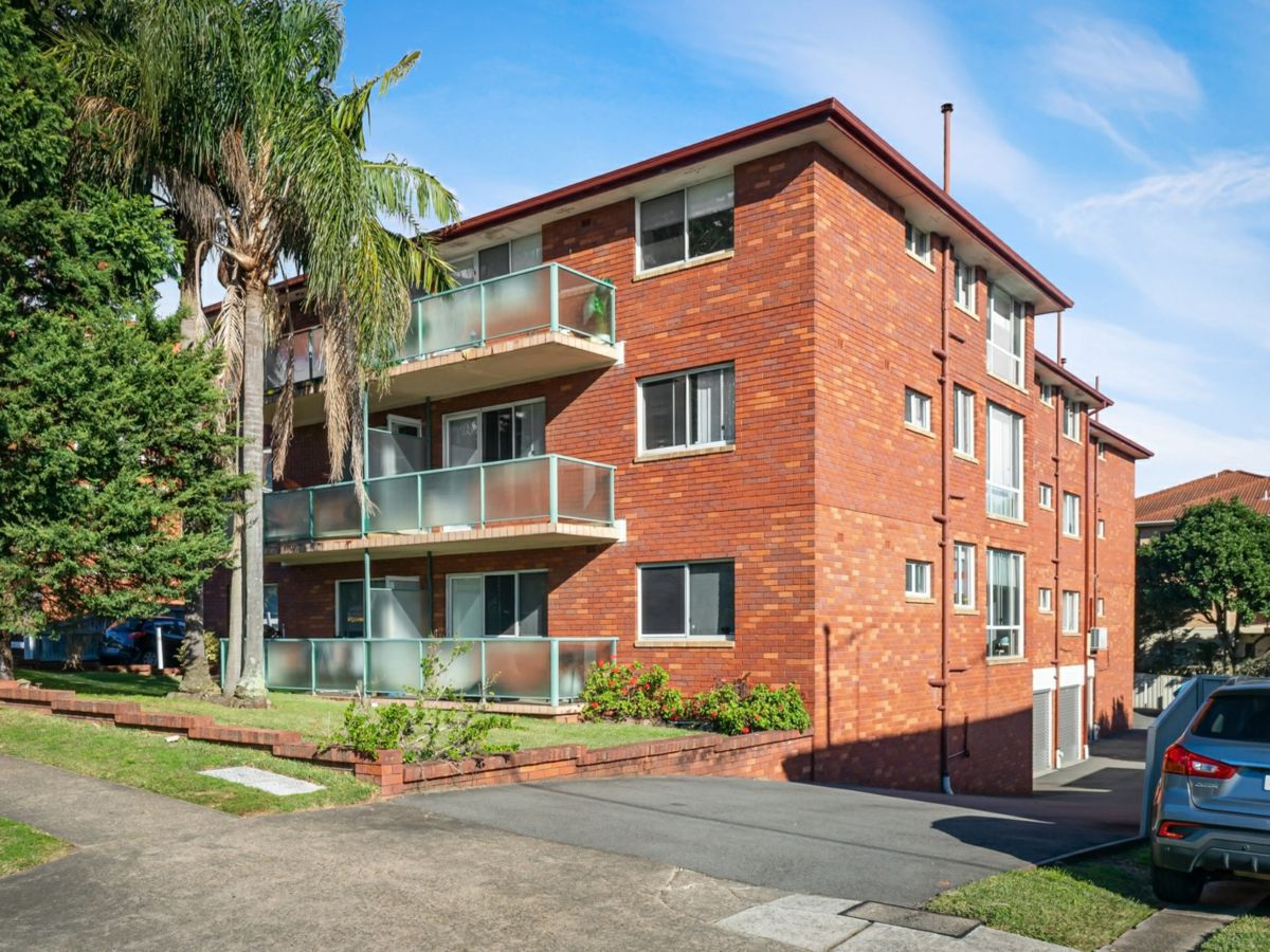 13/20 Waratah Street, Cronulla - image 1
