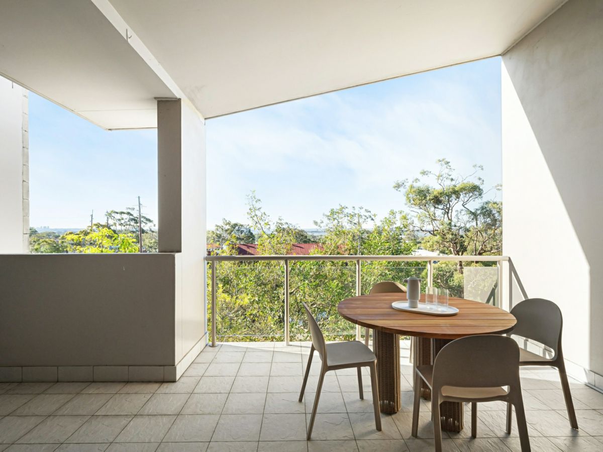 37/6 Banksia Road, Caringbah - image 2