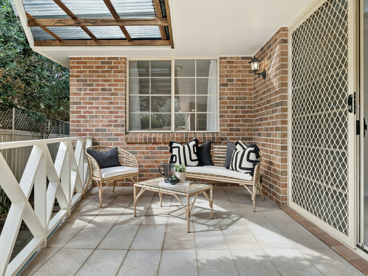 2/2 Premier Street, Gymea - image 3
