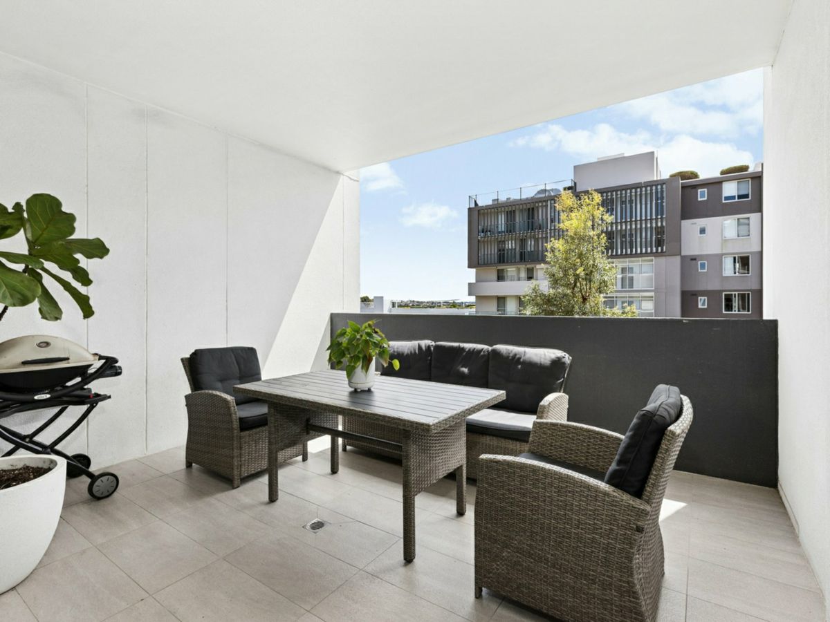 408/6 Urunga Parade, Miranda - image 2