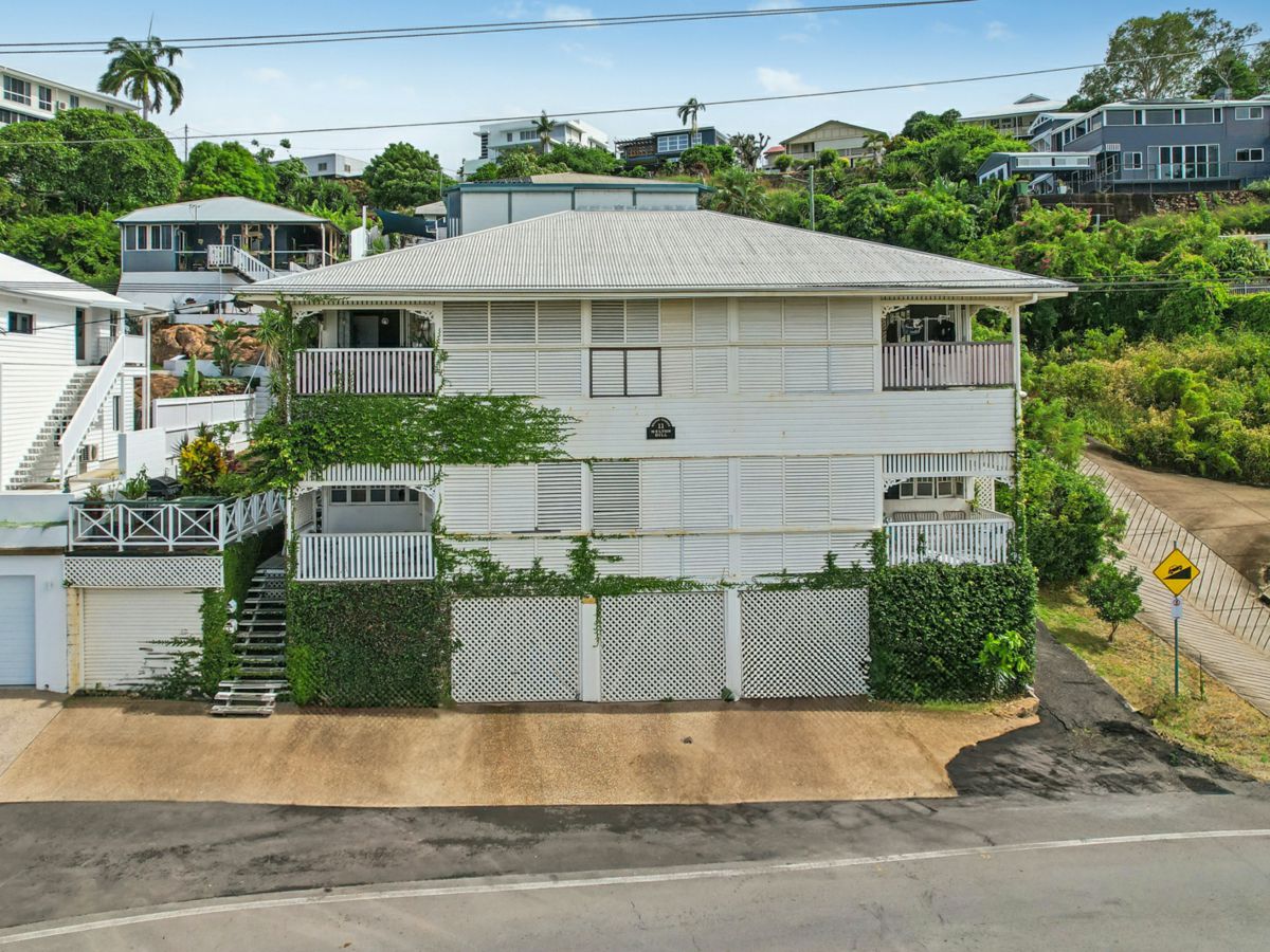 11 Melton Terrace, Townsville City - image 1