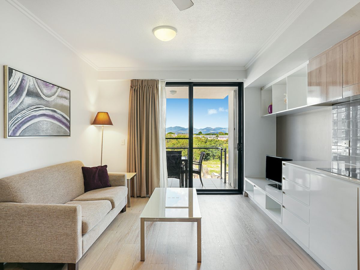 14/5 Kingsway Place, Townsville City - image 3