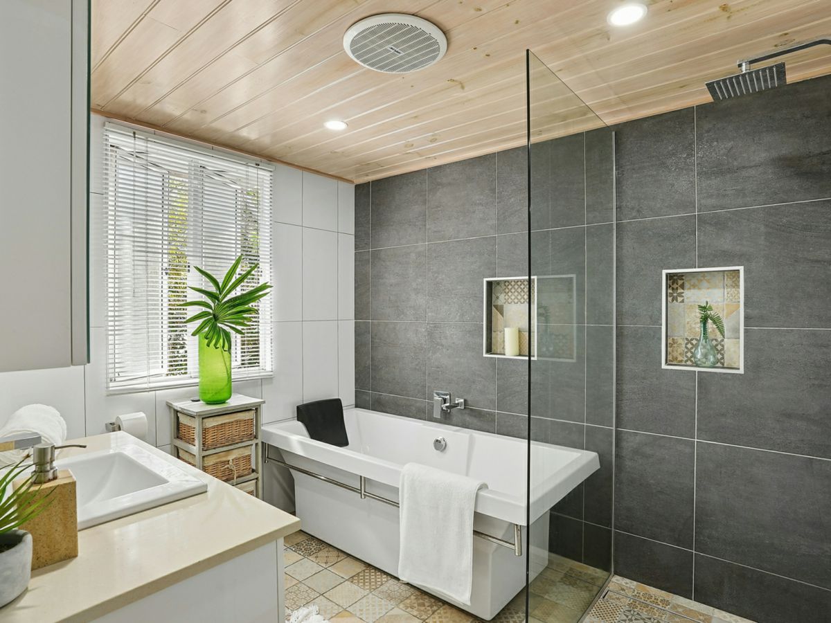 44 Queens Road, Hermit Park - image 1