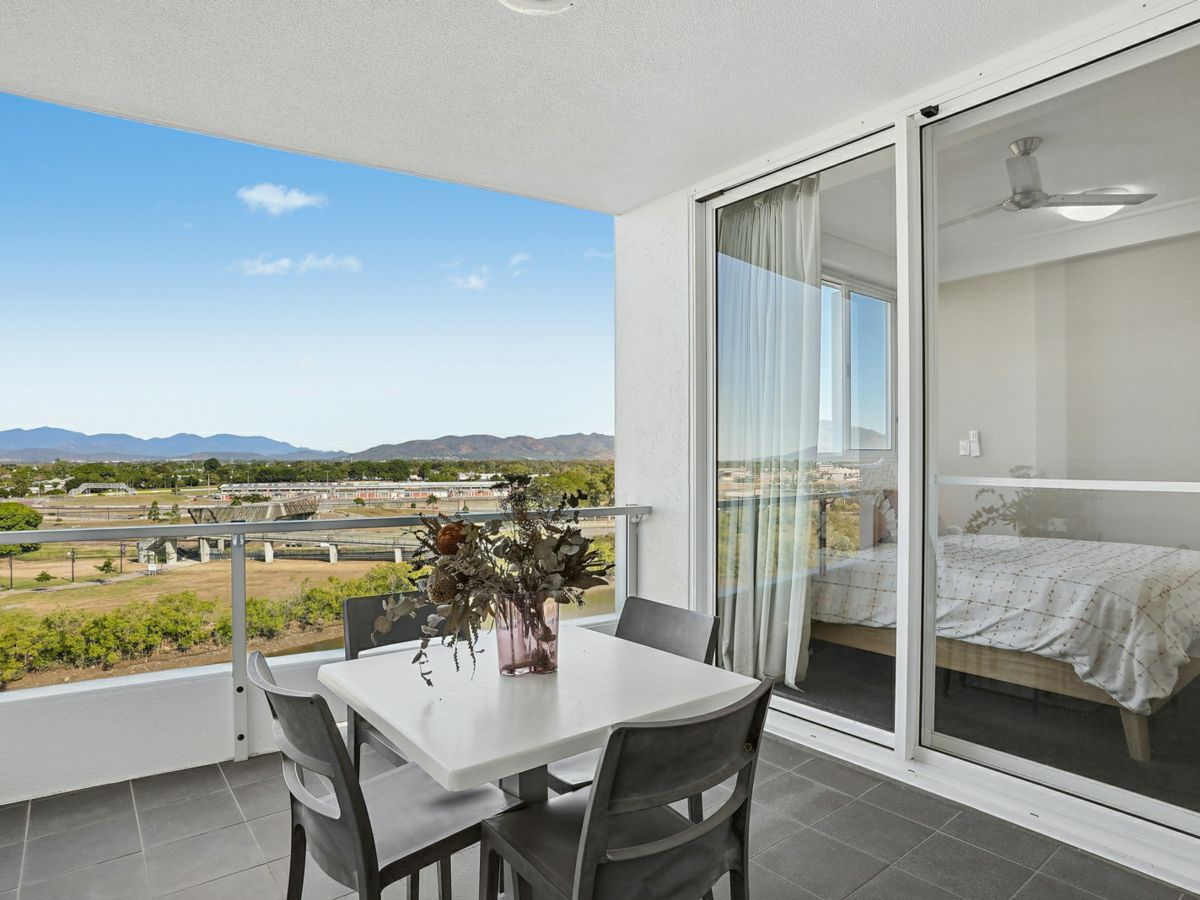 62/2 Kingsway Place, Townsville City - image 1