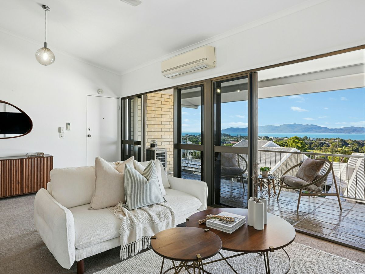 9/330 Stanley Street, North Ward - image 1