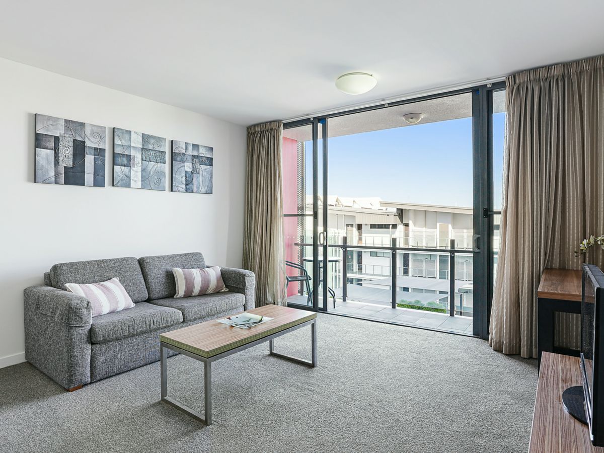 29/4 Aplin Street, Townsville City - image 2