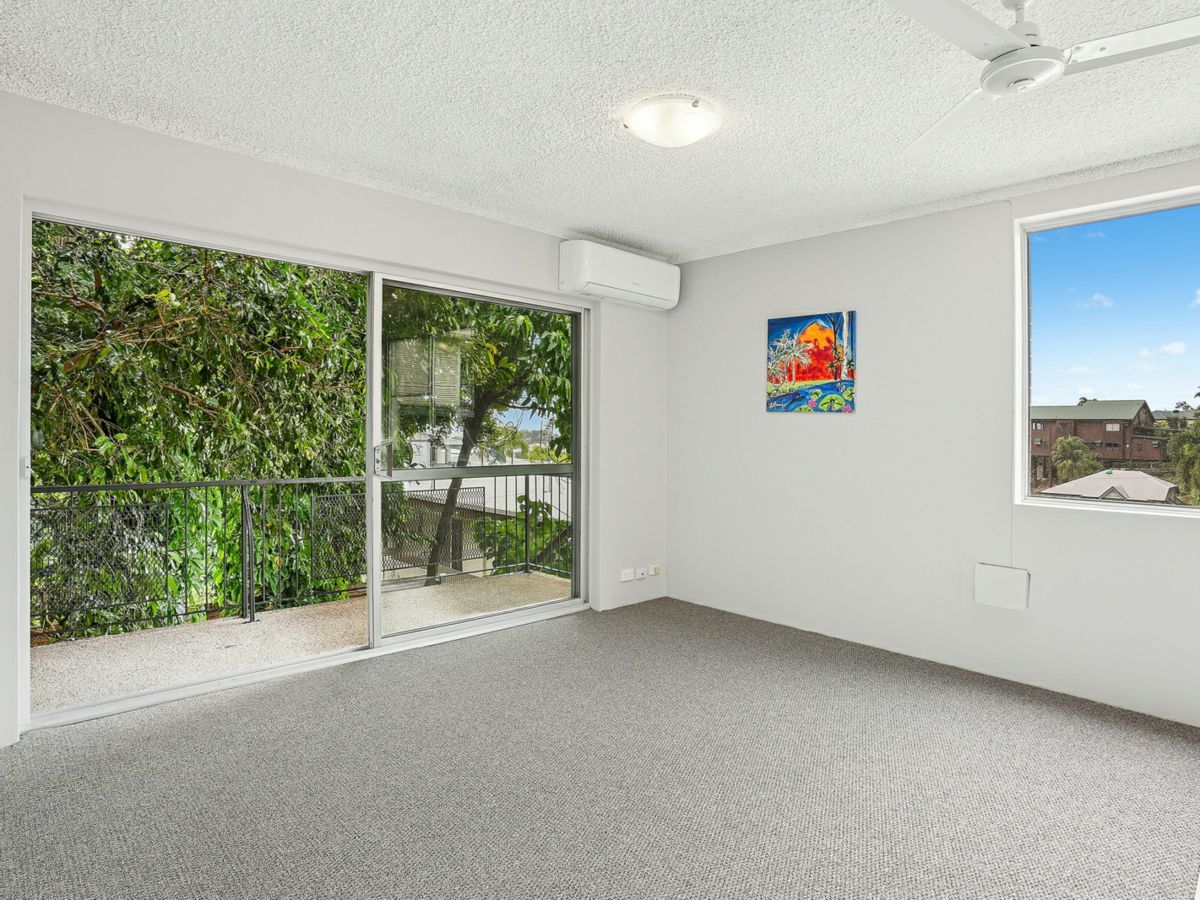8/17 Stanton Terrace, North Ward - image 3