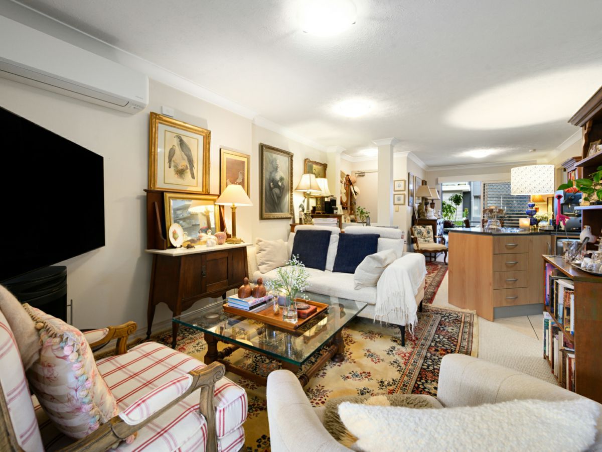 7/35 Loder Street, Biggera Waters - image 2