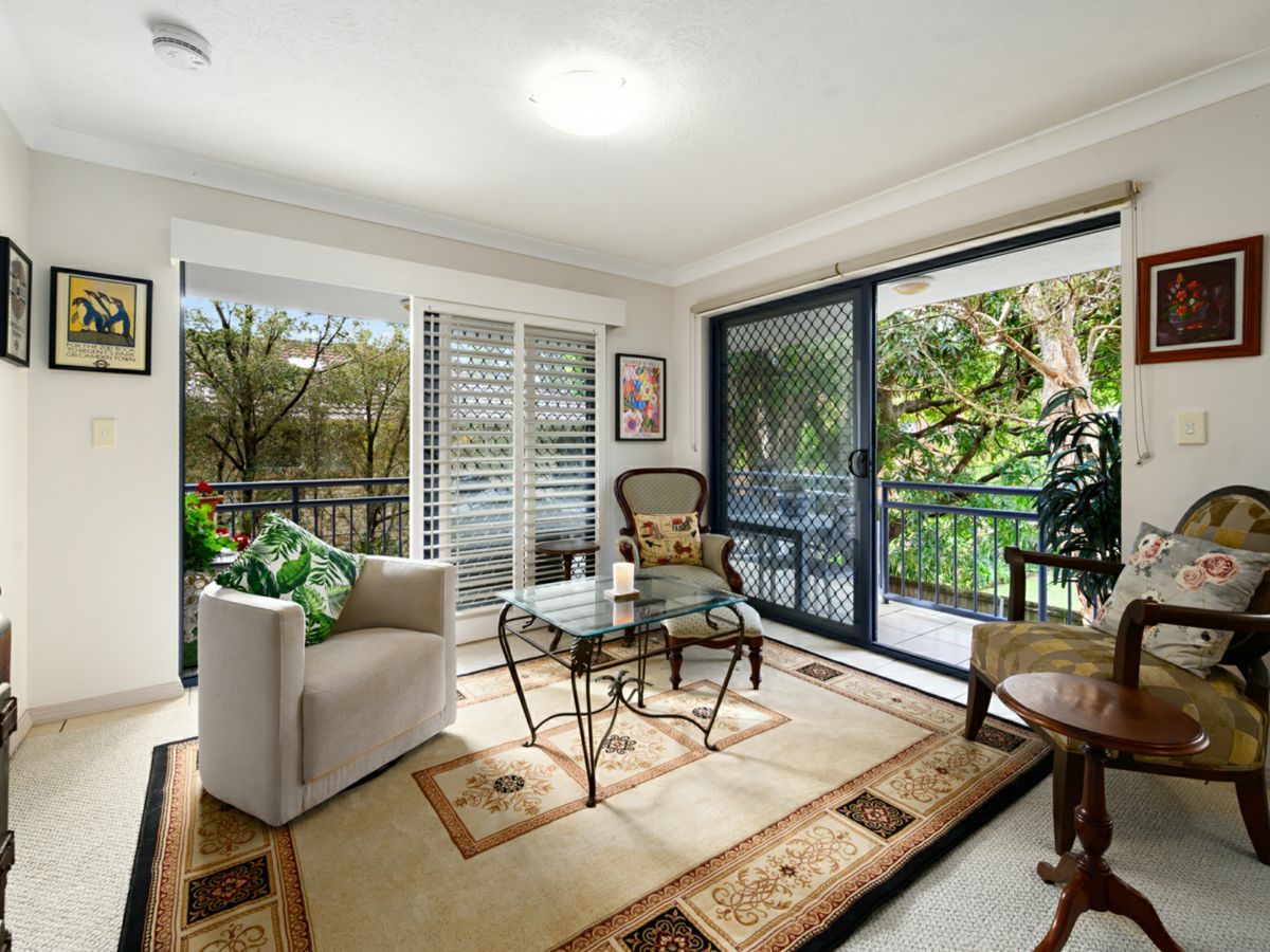 8/35 Loder Street, Biggera Waters - image 1