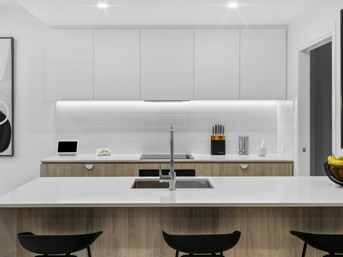 31/176 Marina Quays Boulevard, Hope Island - image 2
