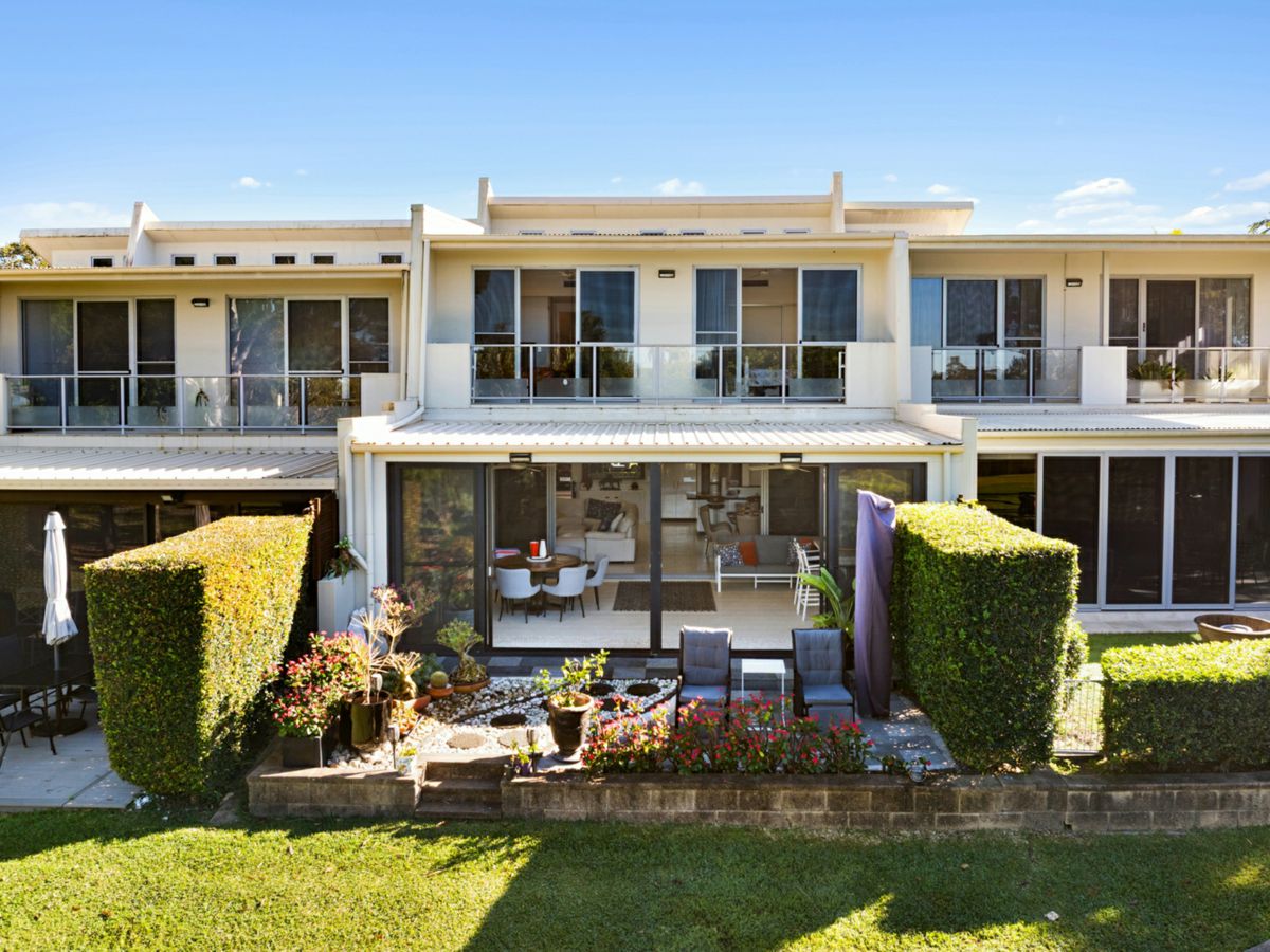 5234 Bay Hill Terrace, Sanctuary Cove - image 3