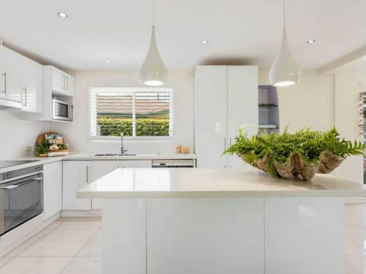 51 Salerno Street, Isle Of Capri - image 3