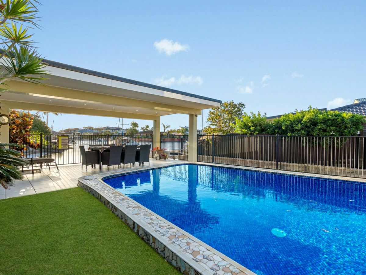48 O'Grady Drive, Paradise Point - image 1