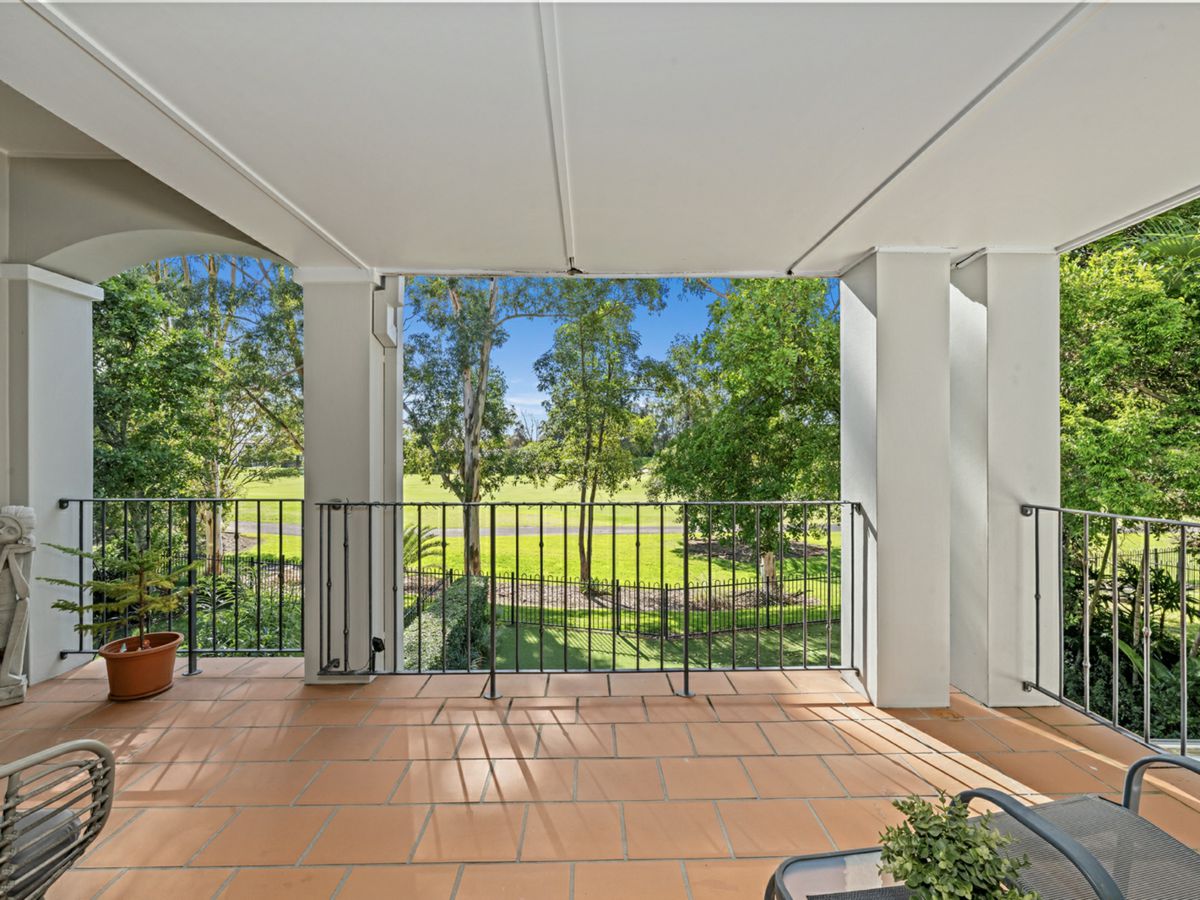 3267 Palladian Drive, Hope Island - image 2