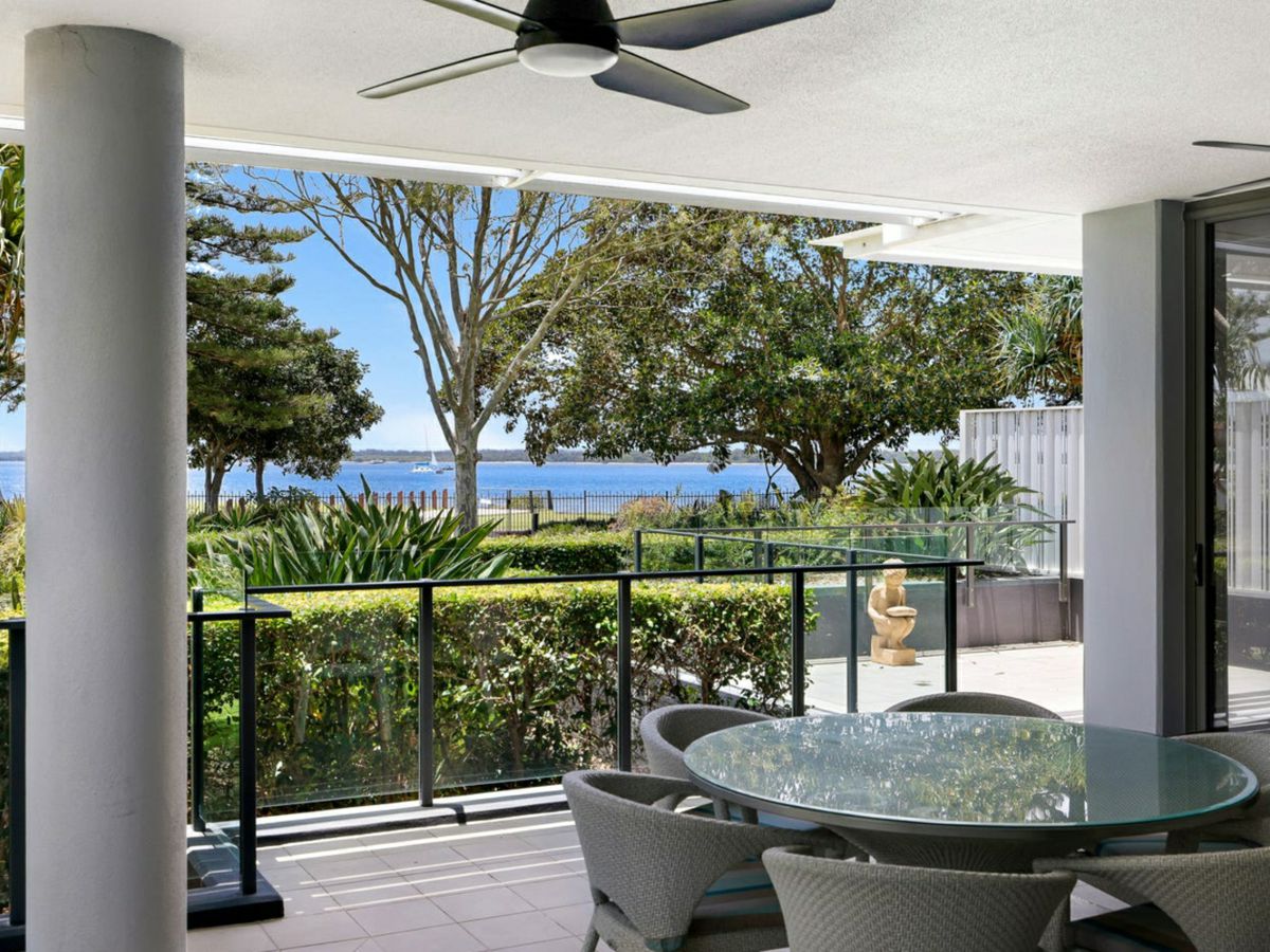 7101/323 Bayview Street, Hollywell - image 1